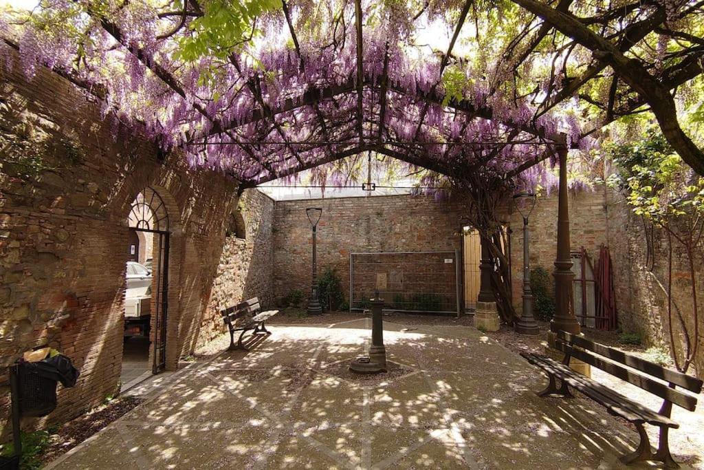 Ferienwohnung La Casina Del Dazio - Perugia Centro Storico Exterior foto